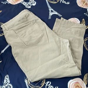 Style and Co tan capris.